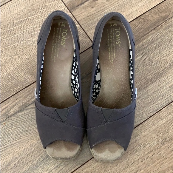 Toms Ash Wedges - Picture 3 of 5